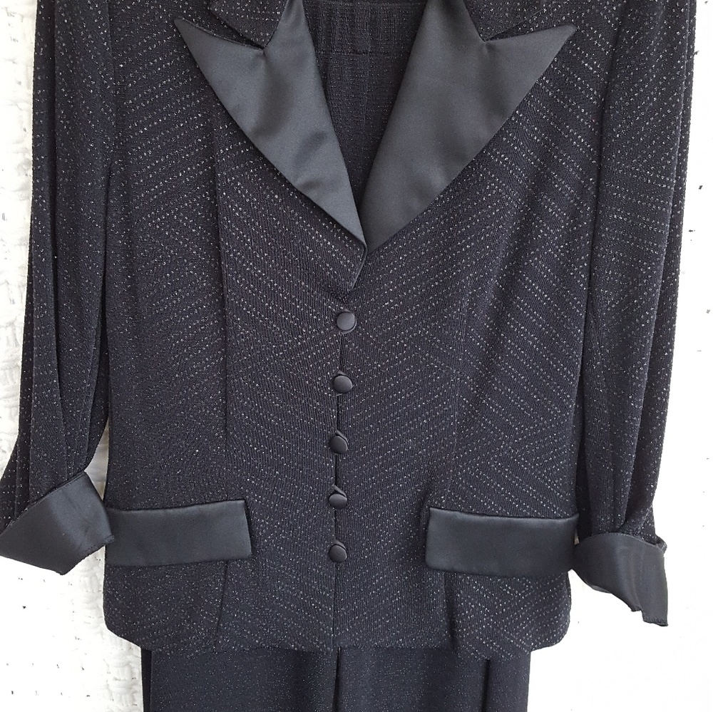 Tuxedo suit